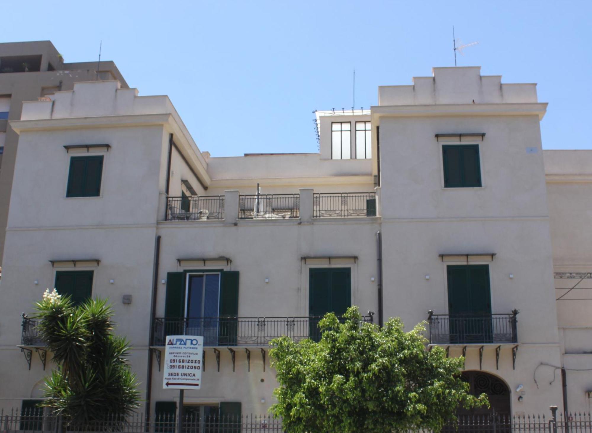 La Terrazza Su Dante Rooms Palermo Exteriör bild